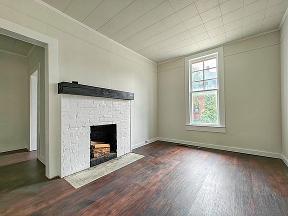 4th image of 716 N Highland Ave