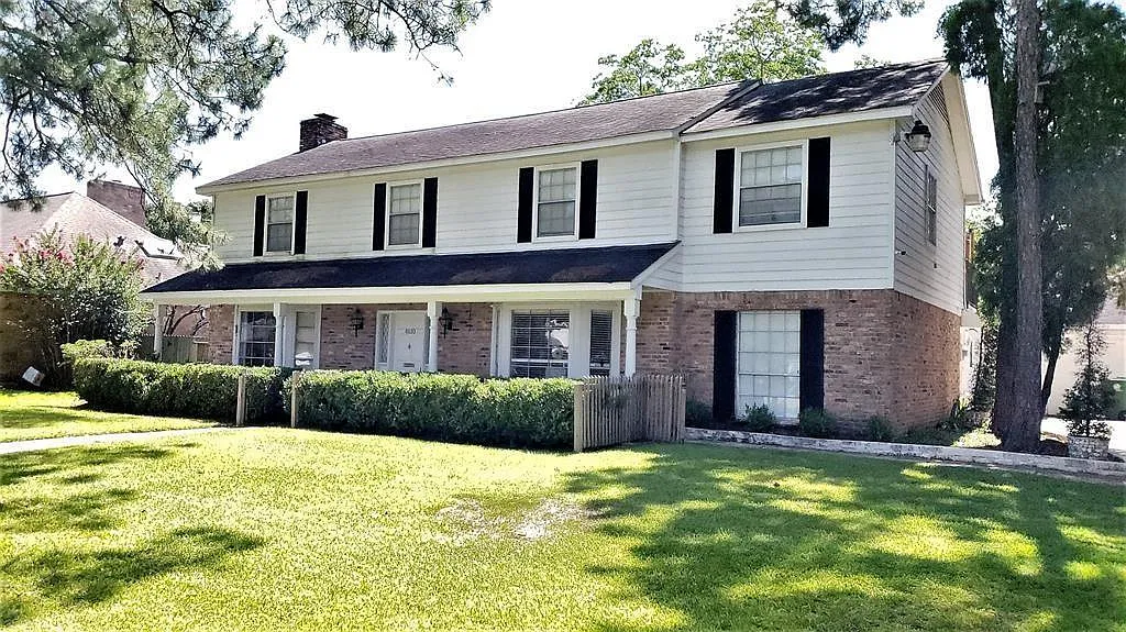 5 bed, 3.5 bath, 4500 sqft, $3,500 — Photo 1
