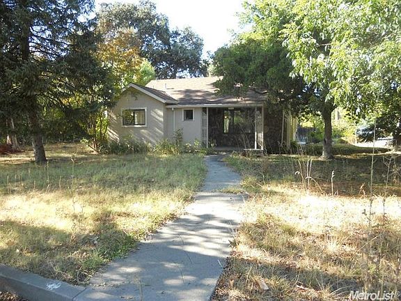 2nd image of 52948 Park Ave