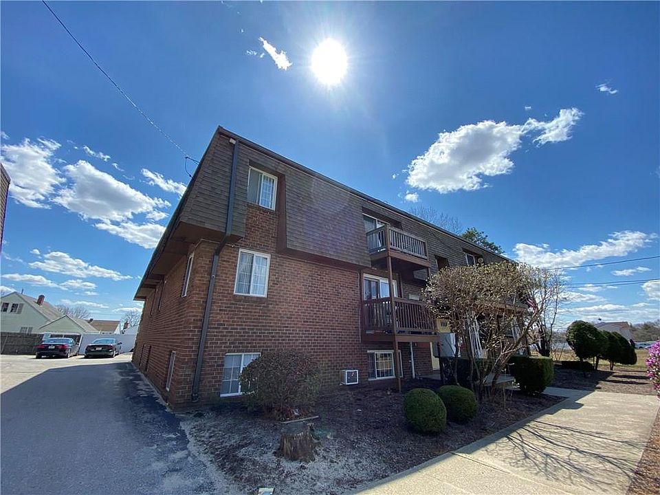 1st image of 12 Josephine St APT 104