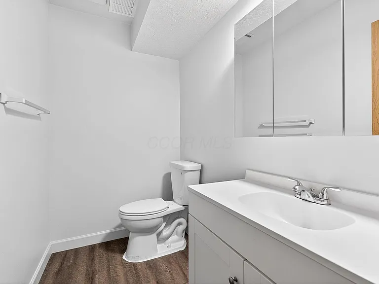 6477 Brookedge Ct — Photo 18