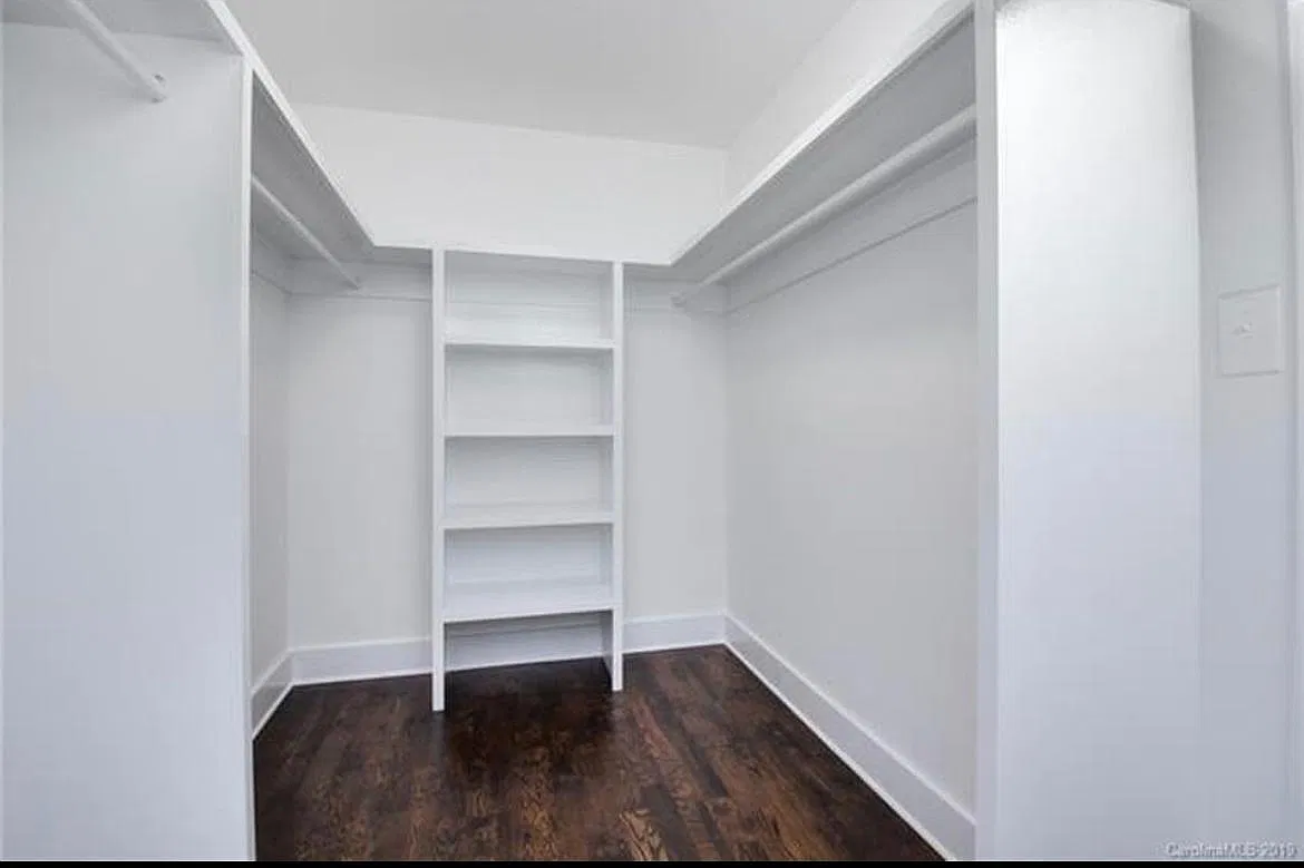 111 S Smallwood Pl — Photo 4