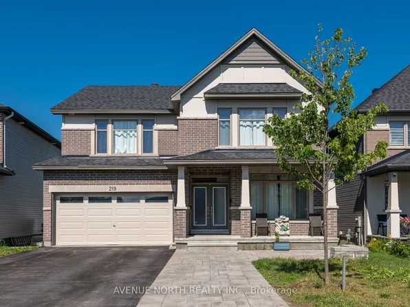 219 Reisling Way, Ottawa, ON K1T 0X1