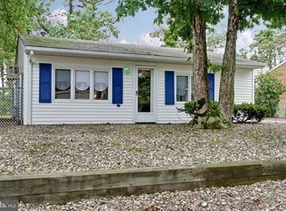 705 Pensacola Rd, Forked River, NJ 08731