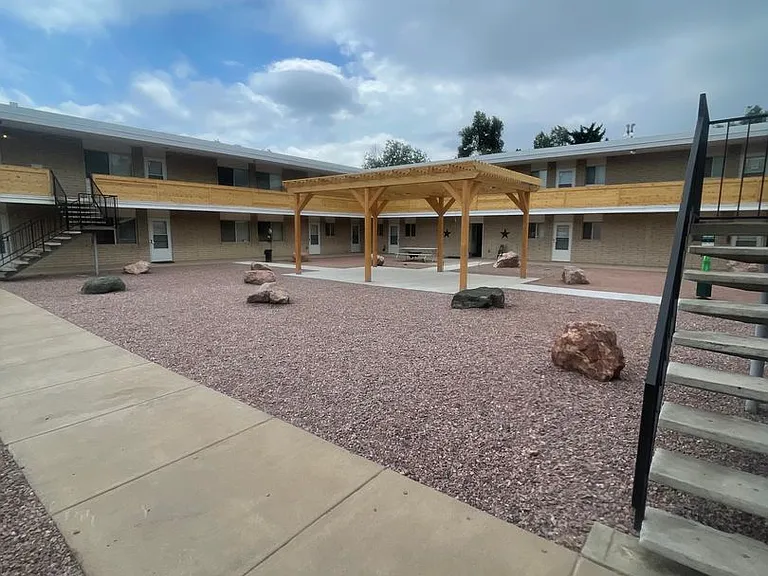 Arcadia Plaza — Photo 21