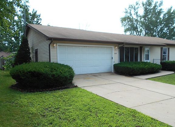 2nd image of 107 Acorn Dr