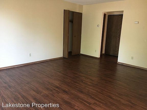 5th image of 2609 Smithfield Dr APT 1