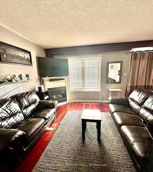 12 Bonello Cres — Photo 9