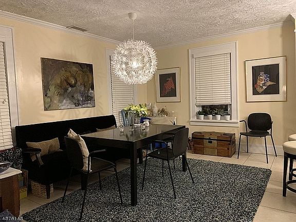 Family/Dining rm. next to K
