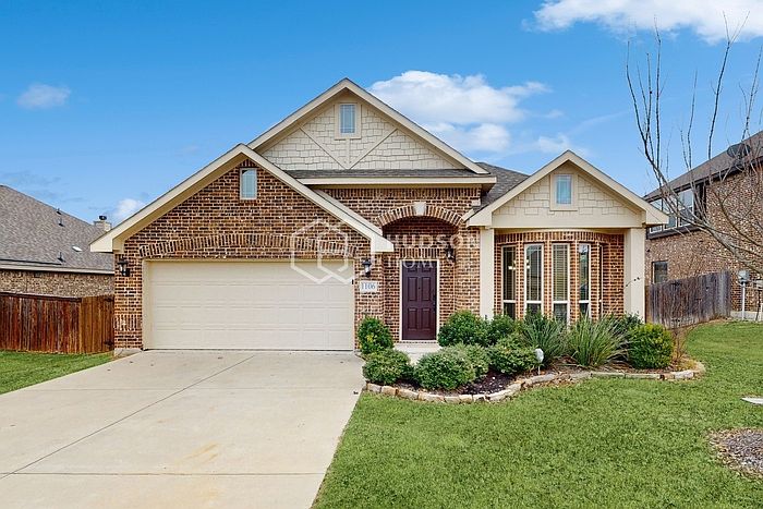 1st image of 1106 Newcastle Dr