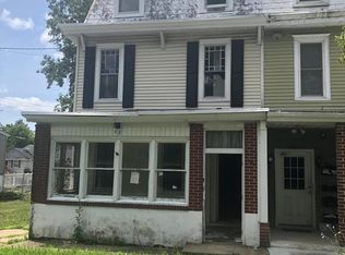 52 S Fellowship Rd, Maple Shade, NJ 08052