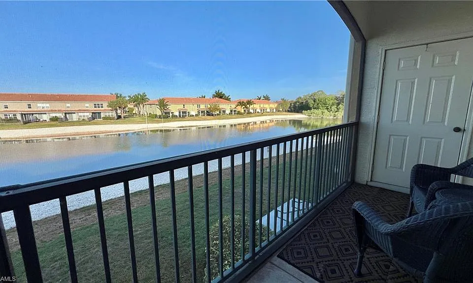 11540 Villa Grand #1216