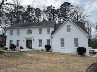 201 Sarah Ln, Lawrenceville, GA 30046