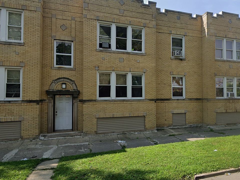 1st image of 2337 W 70th St #1