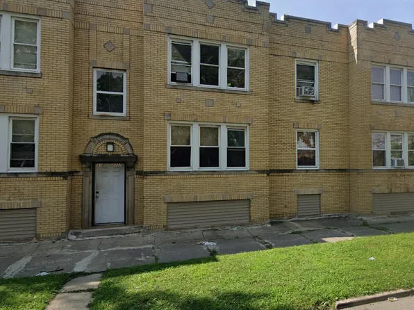 2337 W 70th St #1, Chicago, IL 60636