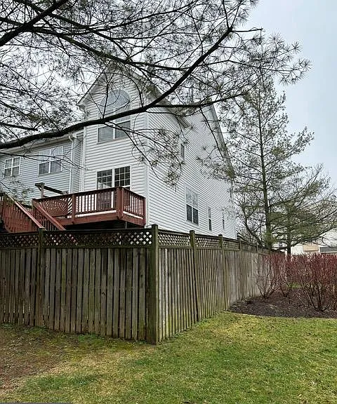 2650 Mosby Ct — Photo 5