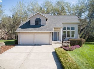 3407 Broken Tee Dr, Hood River, OR 97031