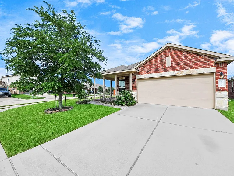 5234 Corbridge Glen Ct — Photo 1