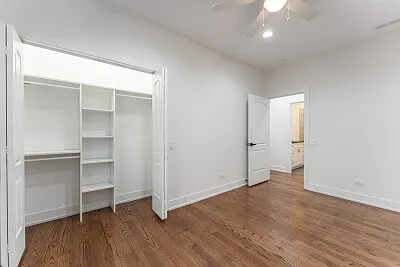 3335 N Avers Ave #3N — Photo 10