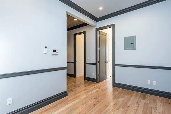 Rented by Nooklyn NYC LLC | media 49