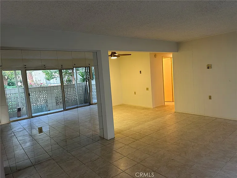 163 Avenida Majorca #B — Photo 19