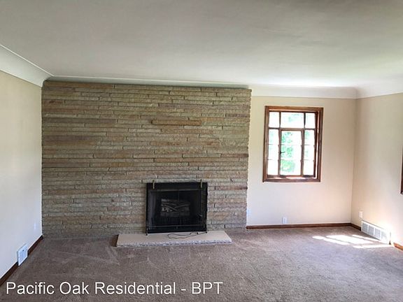 3rd image of 753 Porter Ave