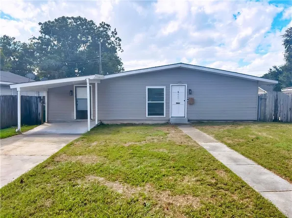 440 W Butterfly Cir, Gretna, LA 70056