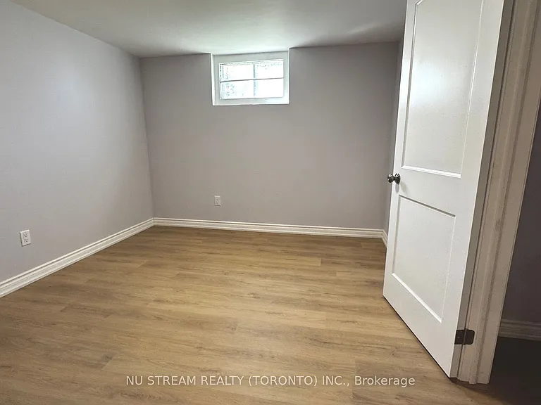 261 Essex Ave — Photo 19