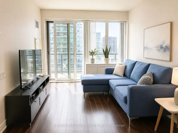 5162 Yonge St, Toronto, ON