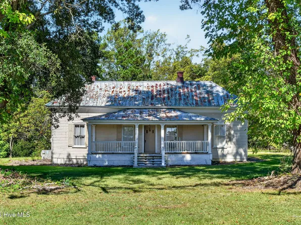 436 Doctor Robinson Road, Bladenboro, NC 28320