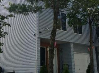 669 Ilyssa Way, Staten Island, NY 10312