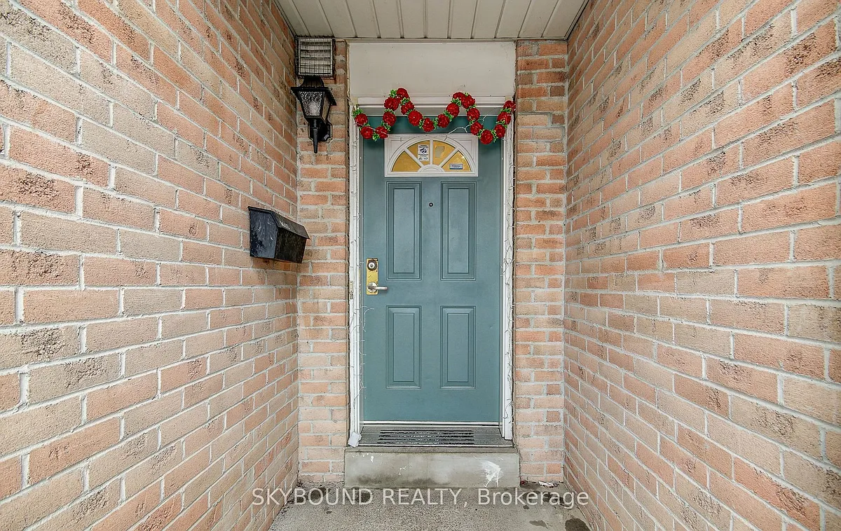 Building Photo - 55 Barondale Dr #75