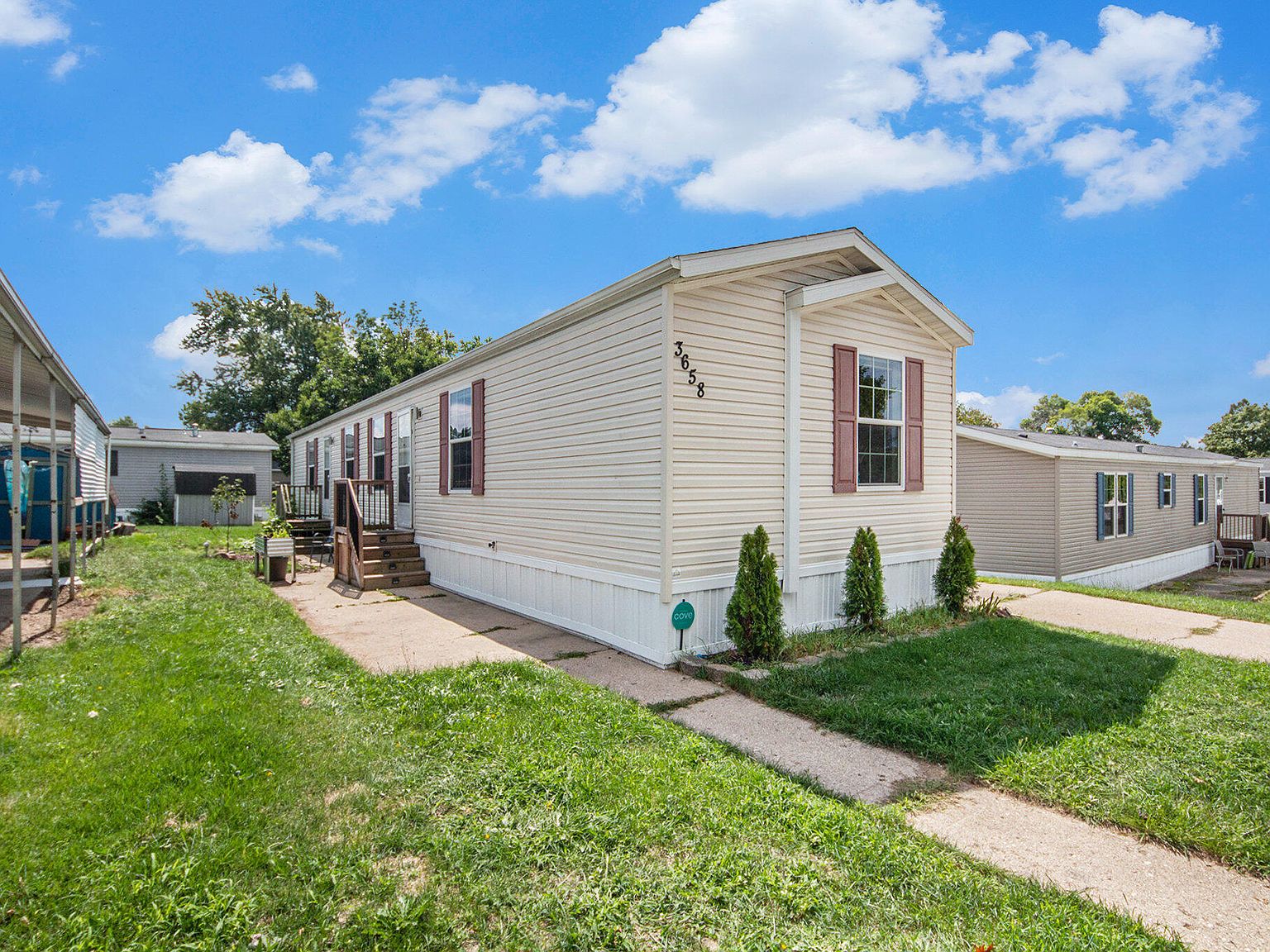 3658 Saint Moritz St NW, Grand Rapids, MI 49544 | Zillow