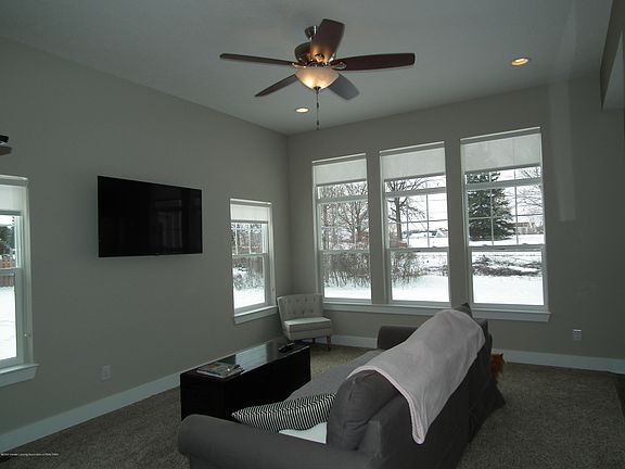 4th image of 1132 River Oaks Dr