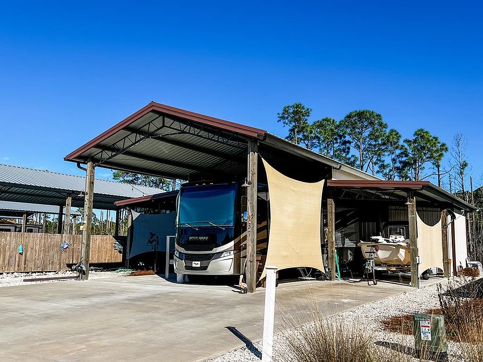 1st image of 137 Bay Club Dr