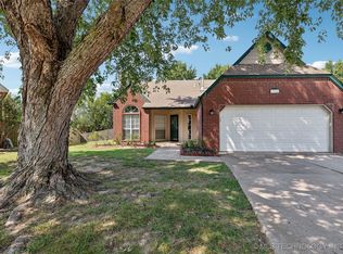 9304 E 76th St, Tulsa, OK 74133