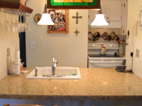 5th image of 8 Andalusia Ct