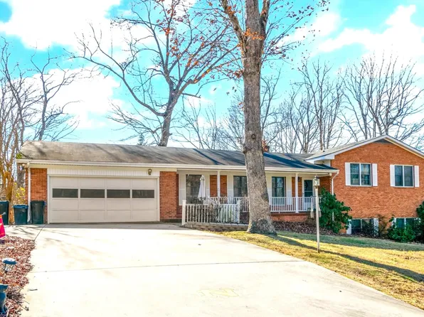 306 Chestnut St, Pearisburg, VA 24134