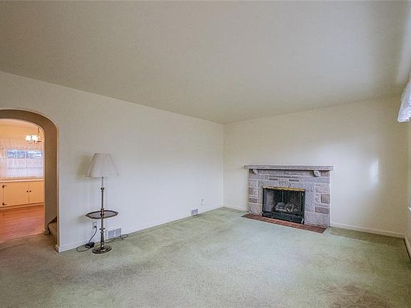 5th image of 112 Illinois Dr