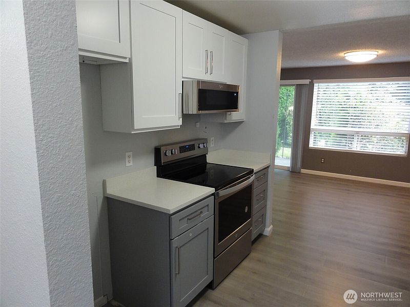 3rd image of 2007 SW 318th Place #7A