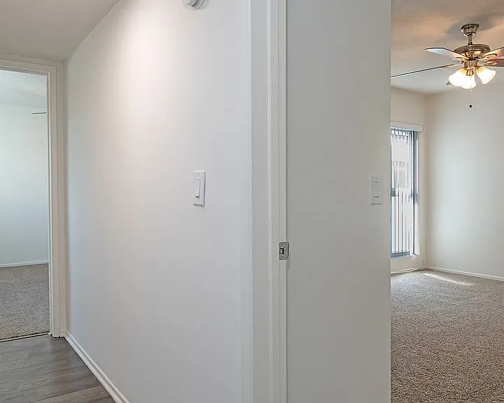 840 Fischer St — Photo 12