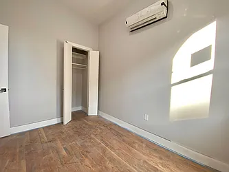 Rented by Artur Gutman, LREB