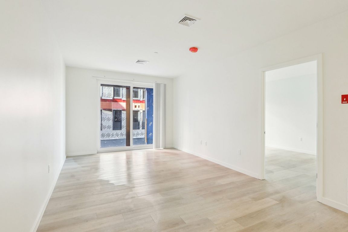 One Bedroom with Balcony