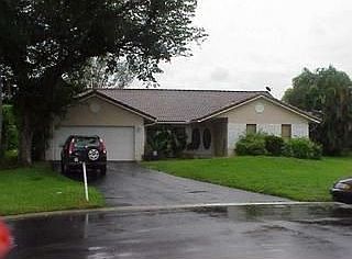1st image of 224 NW 107th Way