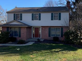 102 Fenwick Dr, Pittsburgh, PA
