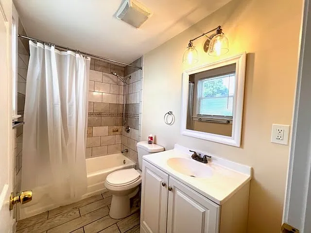 124 Charles St #1 — Photo 6