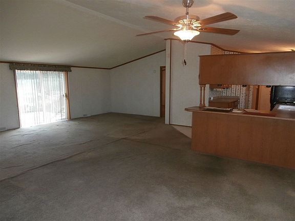 3rd image of 53160 Crystal Pond Dr