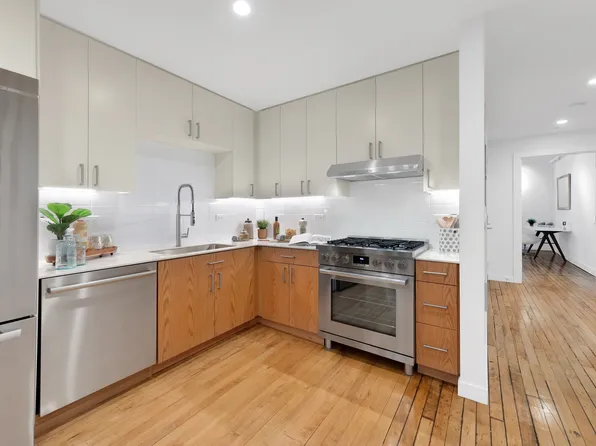 554 Broome Street image 4 of 9