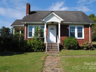 732 S Main St, Salisbury, NC, 28146