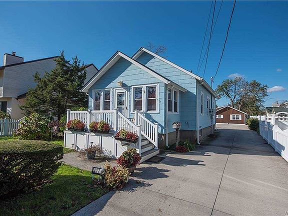 2nd image of 217 S Bayview Ave